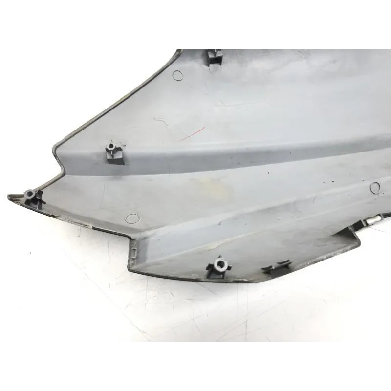Cache carenage coque arriere gauche SYM MAXSYM 400 2011-2017