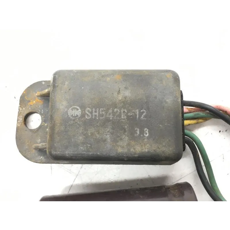 Regulateur charge batterie HONDA TLR 260 F 1994-1996