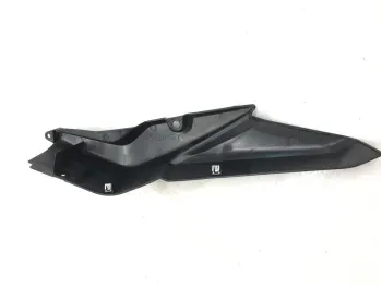 Cache carenage coque arriere droit YAMAHA XP 560 2022 TMAX TECH MAX