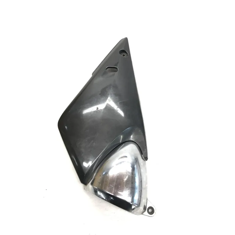 Cache carenage sous selle droit gauche SUZUKI GSF 600 2000-2004 BANDIT N