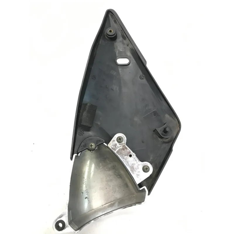 Cache carenage sous selle droit gauche SUZUKI GSF 600 2000-2004 BANDIT N