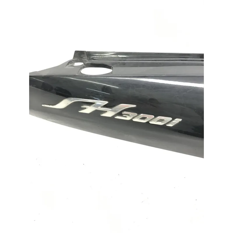 Cache carenage coque arriere gauche HONDA SH 300 2007-2010