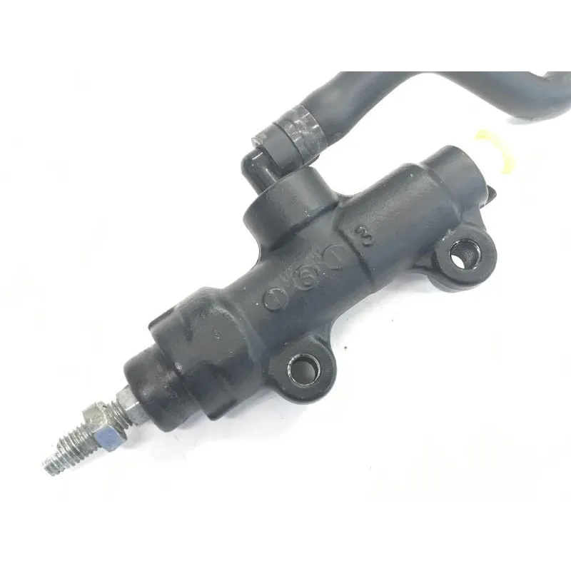 Maitre cylindre frein arriere TRIUMPH STREET TRIPLE R 675 2011-2012