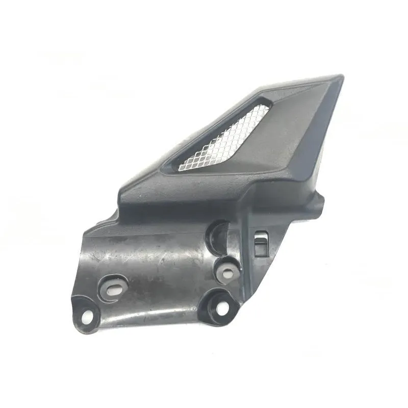 Cache lateral droit TRIUMPH STREET TRIPLE R 675 2011-2012