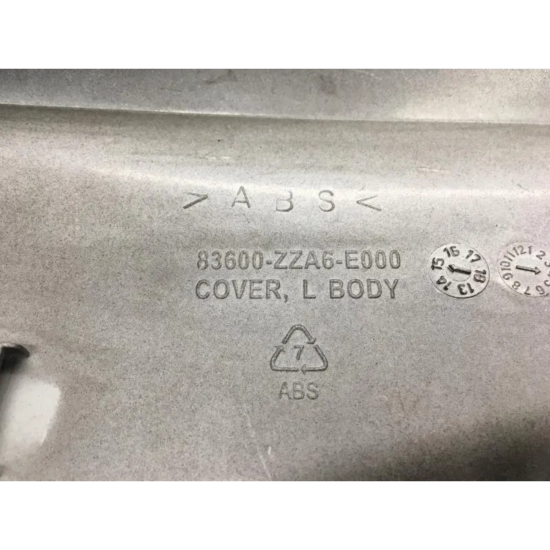 Cache carenage coque arriere gauche KAWASAKI J 300 2014-2018