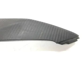 Cache carenage sous selle gauche SUZUKI GSXR 1000 2007-2008