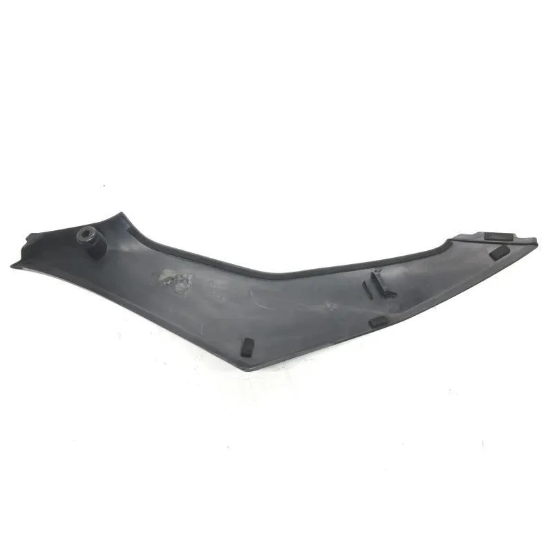 Cache carenage sous selle gauche SUZUKI GSXR 1000 2007-2008