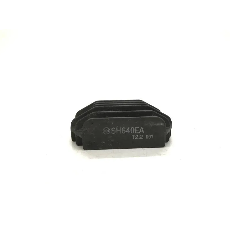Regulateur charge batterie YAMAHA YP 125 2001-2002 MAJESTY