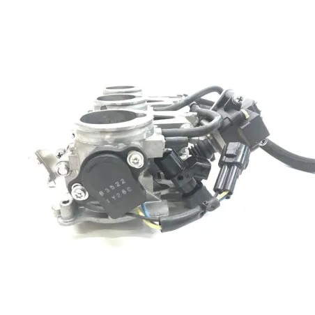Rampe d'injection TRIUMPH STREET TRIPLE R 675 2011-2012