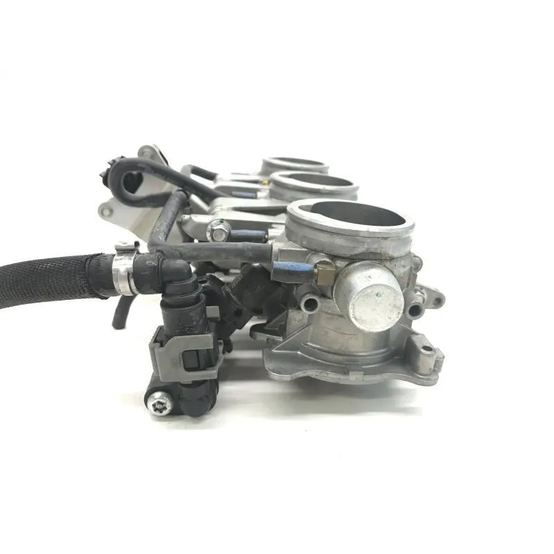 Rampe d'injection TRIUMPH STREET TRIPLE R 675 2011-2012