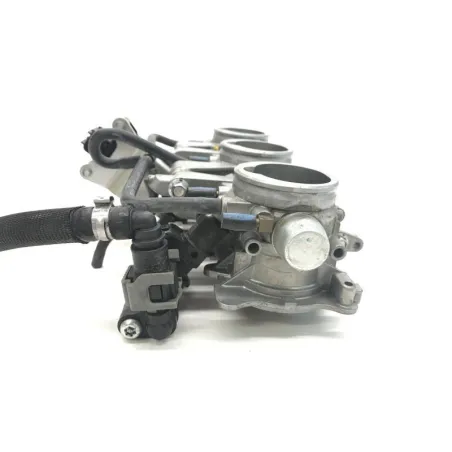 Rampe d'injection TRIUMPH STREET TRIPLE R 675 2011-2012