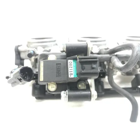 Rampe d'injection TRIUMPH STREET TRIPLE R 675 2011-2012