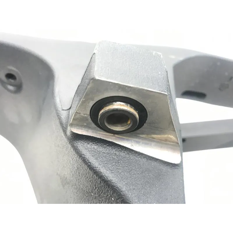 Bras oscillant TRIUMPH STREET TRIPLE R 675 2011-2012