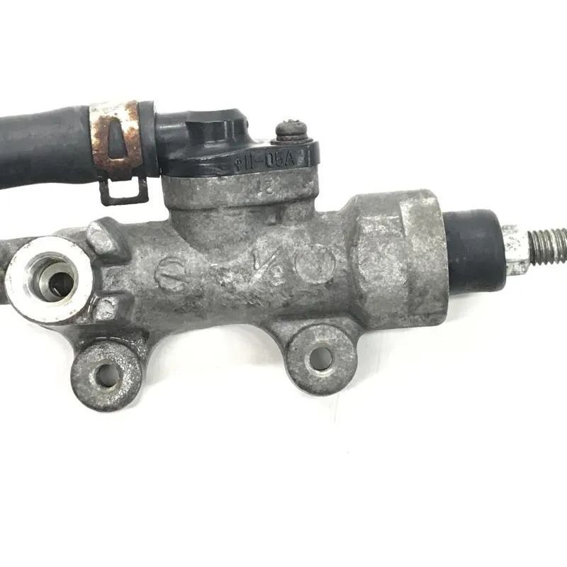 Maitre cylindre frein arriere SUZUKI TL 1000 R 1998-2002