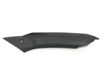 Cache interieur gauche TRIUMPH DAYTONA 675 2006-2008