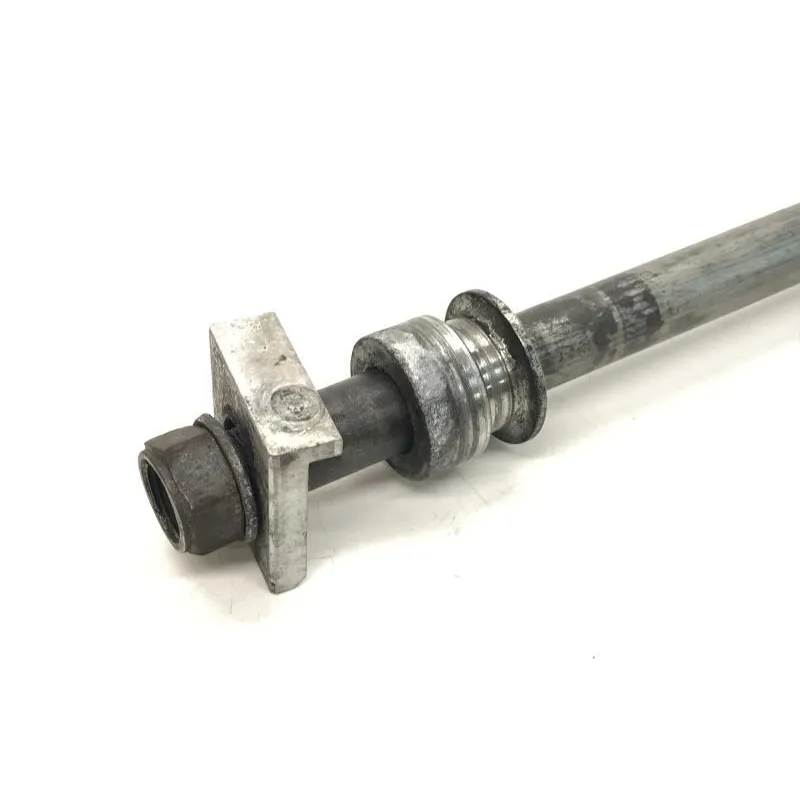Axe de roue arriere SUZUKI GSF 1200 1996-2000 BANDIT