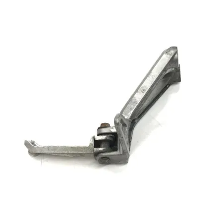 Platine et repose pieds arriere gauche SUZUKI GSF 1200 1996-2000 BANDIT