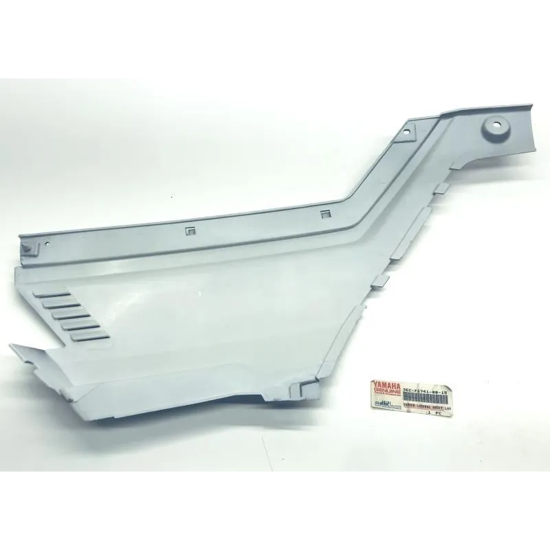 Cache carenage coque arriere gauche YAMAHA CH 50 1988-1995 BELUGA