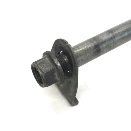 Axe de roue arriere SUZUKI GSF 600 1995-1999 BANDIT