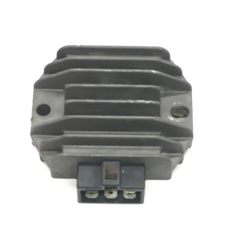 Regulateur charge batterie YAMAHA YP 125 1998-2000 MAJESTY