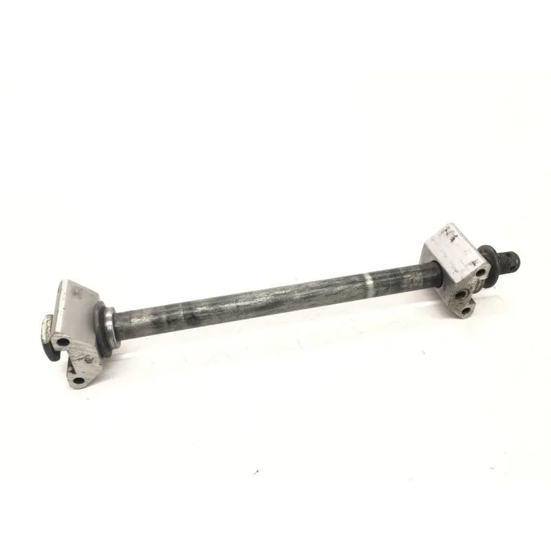 Axe de roue arriere YAMAHA TRX 850 1996-1999