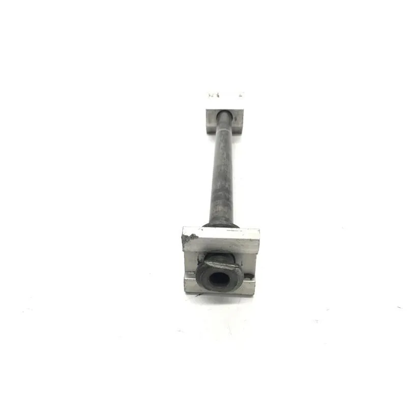 Axe de roue arriere YAMAHA TRX 850 1996-1999