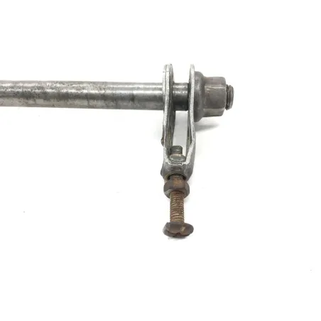 Axe de roue arriere YAMAHA DT F 125 1975-1976