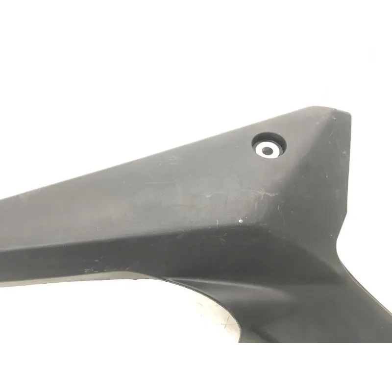 Cache carenage sous selle droit YAMAHA XJ6 N 600 2011-2015