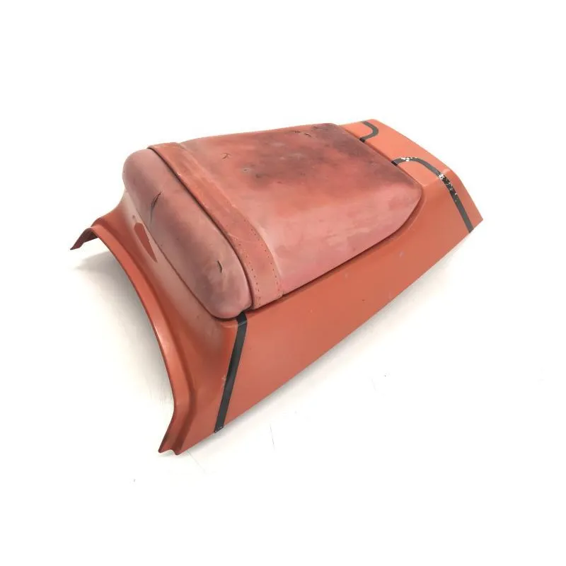 Cache carenage coque arriere HONDA VFR 400 R 1987-1988