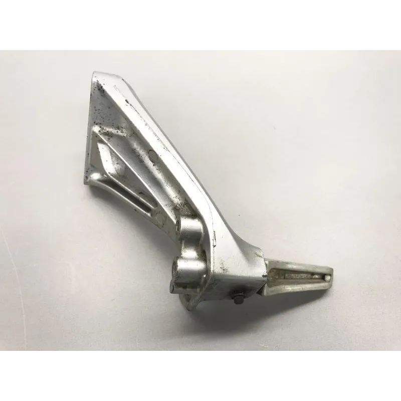 Platine et repose pieds arriere gauche SUZUKI SV 650 S 1999-2002