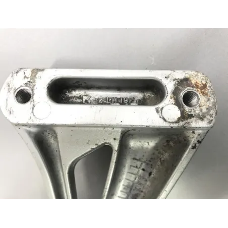 Platine et repose pieds arriere gauche SUZUKI SV 650 S 1999-2002