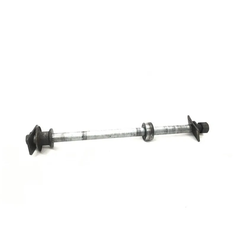 Axe de roue arriere SUZUKI SV 650 S 1999-2002