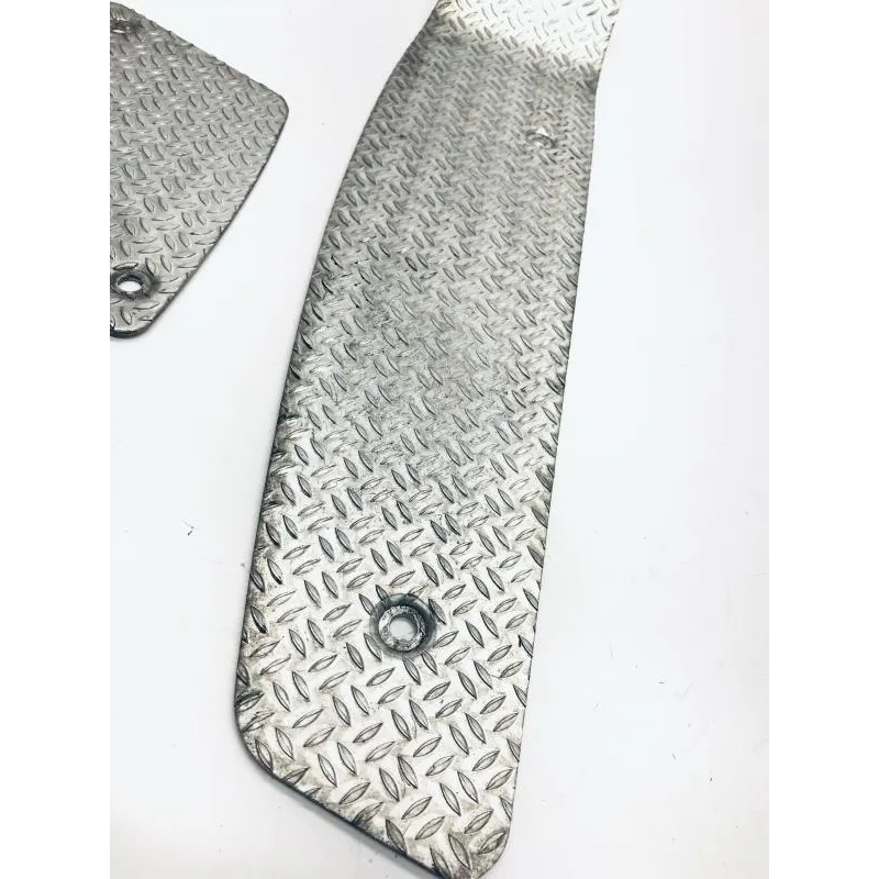 Plancher marche pied droit GILERA FUOCO 500 2007-2013