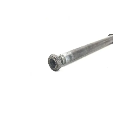 Axe de roue arriere HONDA CRF 450 R 2004