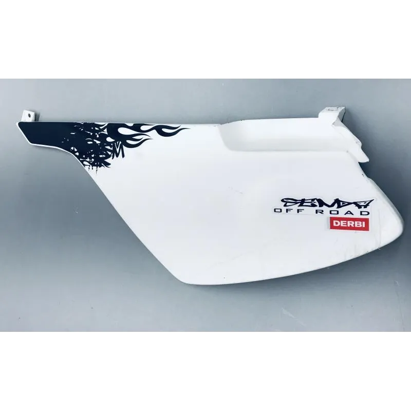 Cache carenage sous selle gauche DERBI SENDA 50 2007-2009 R X-RACE