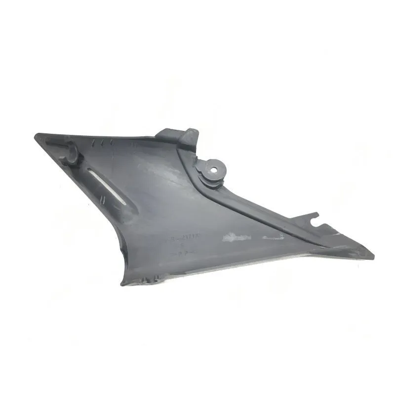 Cache carenage sous selle droit YAMAHA XJ 600 N 1999-2002
