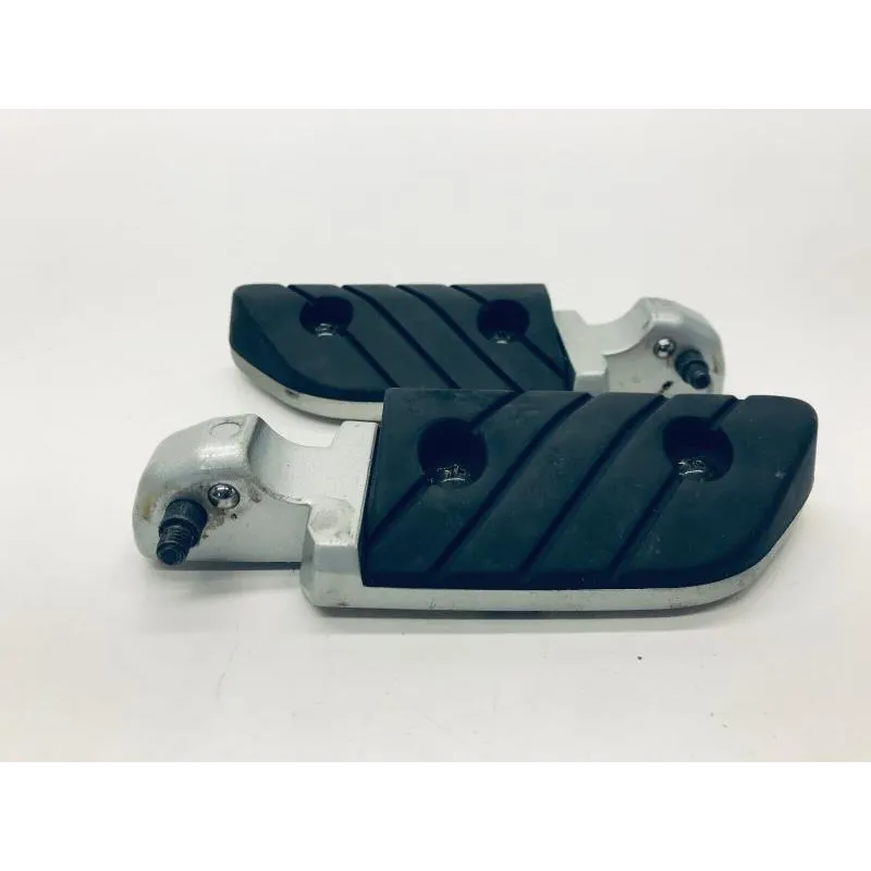 Repose pieds arriere droit gauche YAMAHA VP 125 2008-2012 XCITY