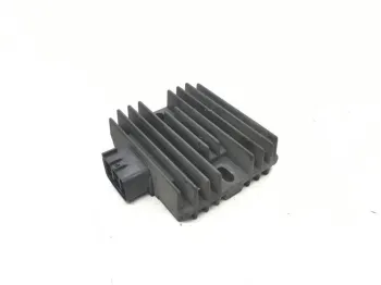 Regulateur charge batterie KAWASAKI ZR7 750 S 2001-2003