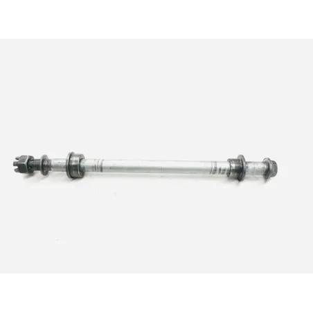 Axe de roue arriere KAWASAKI Z 750 2004-2006