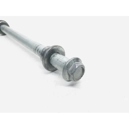 Axe de roue arriere KAWASAKI Z 750 2004-2006