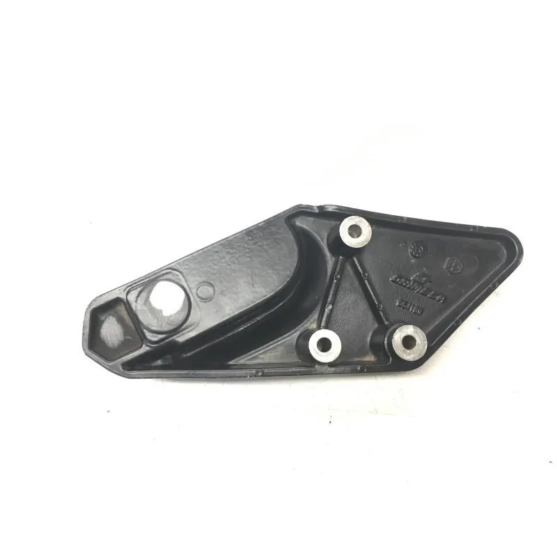 Platine arriere droite GILERA GP 800 2007-2011