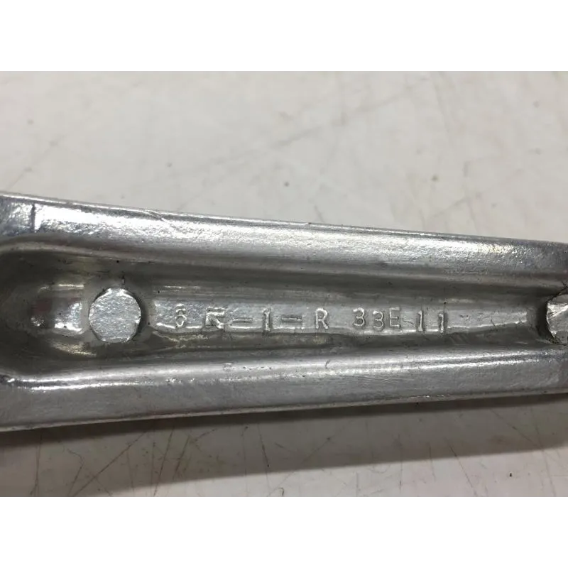 Repose pieds arriere droit SUZUKI SV 650 N 1999-2002