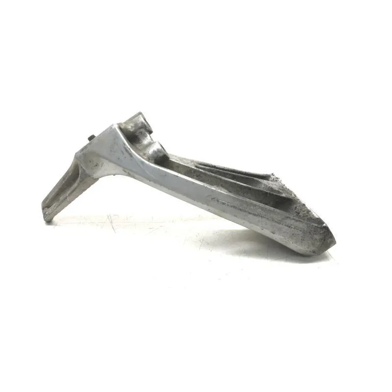 Platine et repose pieds arriere gauche SUZUKI SV 650 S 1999-2002