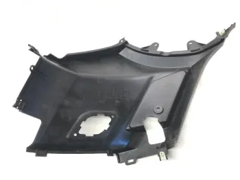 Cache carenage sous selle droit PEUGEOT KISBEE 50 2018-2020 4T