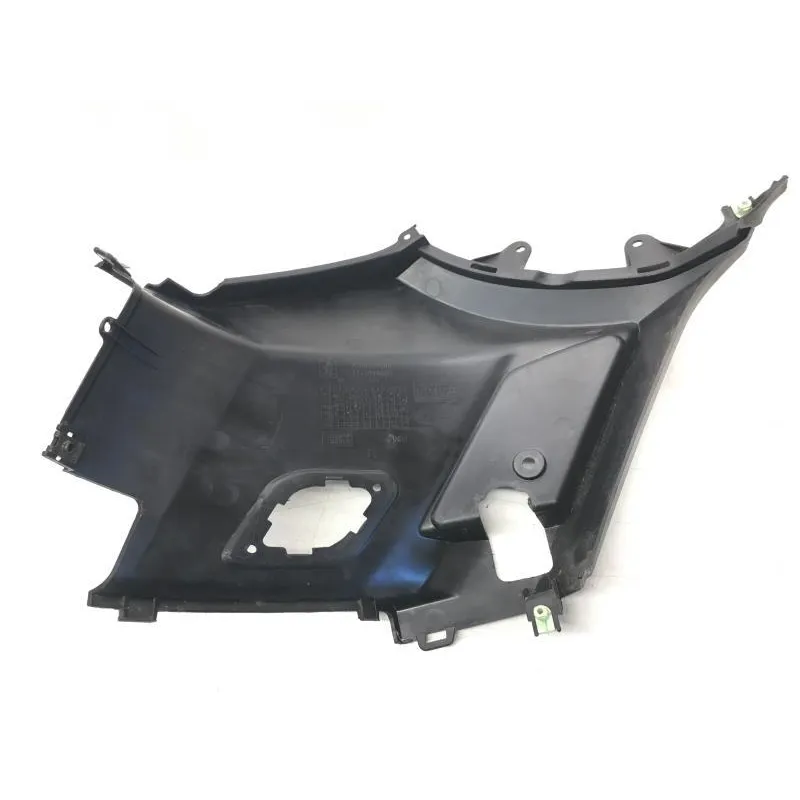 Cache carenage sous selle droit PEUGEOT KISBEE 50 2018-2020 4T