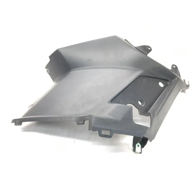 Cache carenage sous selle gauche PEUGEOT KISBEE 50 2018-2020 4T