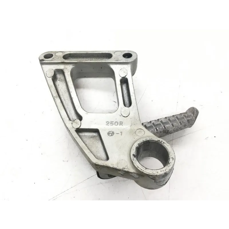 Platine et repose pieds arriere droit KAWASAKI ZZR 600 1993-1998