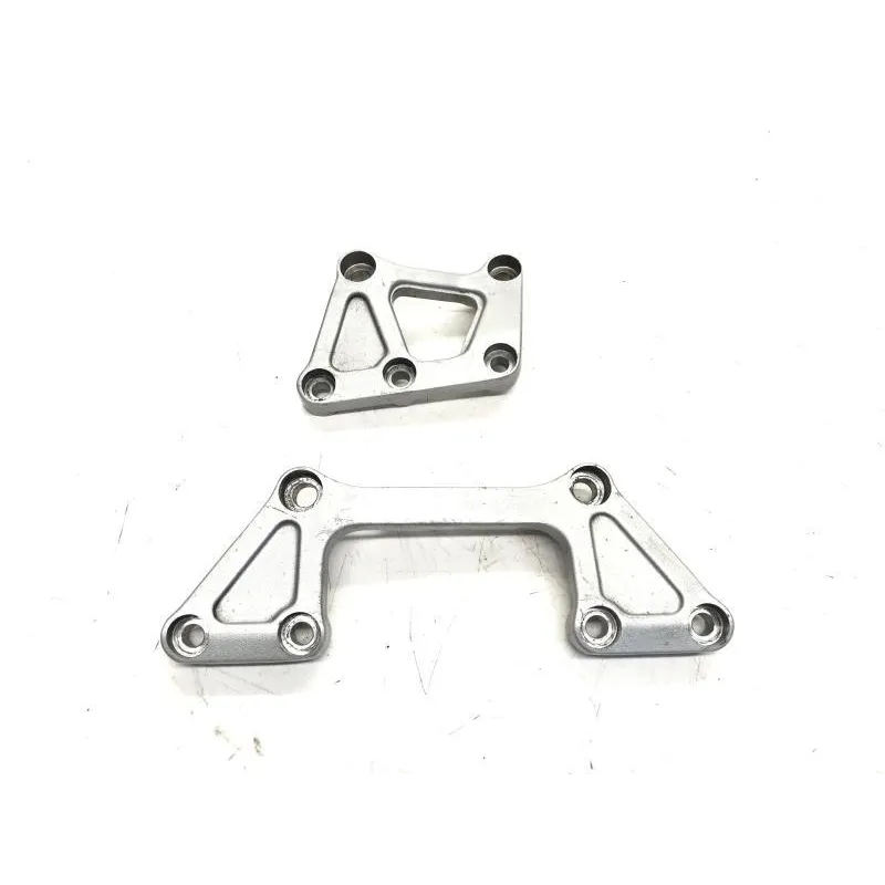 Support moteur gauche YAMAHA TDM 850 1991-1993