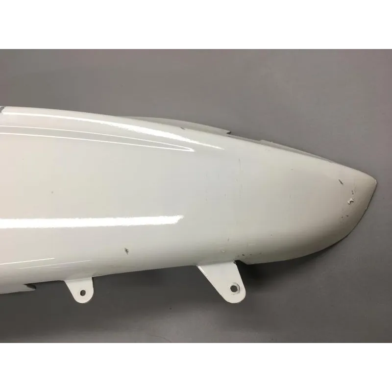 Cache carenage coque arriere gauche GILERA GP 800 2007-2011