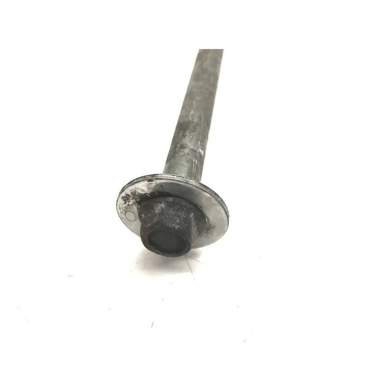 Axe de roue arriere YAMAHA XJ 600 S 1997-2002 DIVERSION